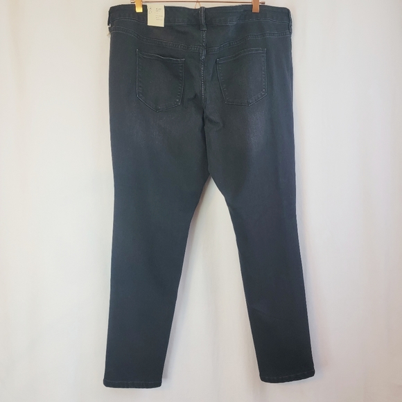 Black Mid Rise Skinny Jeans * NWT * Sz 18 * Universal Thread * - Picture 3 of 6